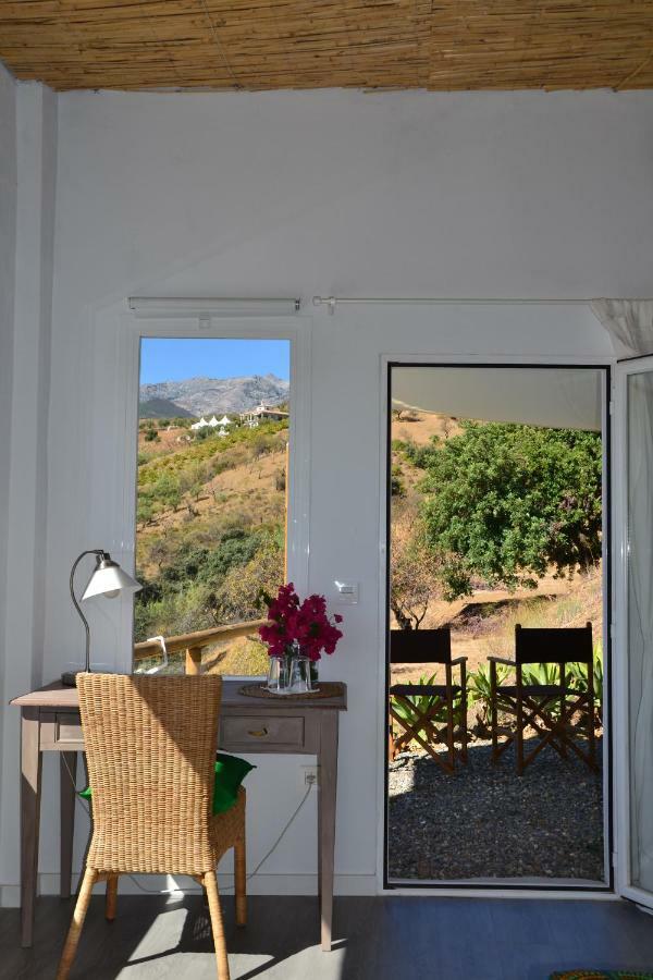 The African House Bed & Breakfast Tolox Eksteriør bilde